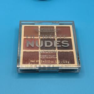 Makeup Revolution Ultimate Nudes Medium Eyeshadow Palette